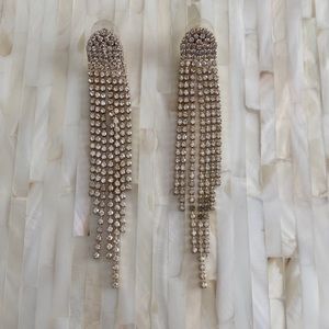 Crystal drop earrings.